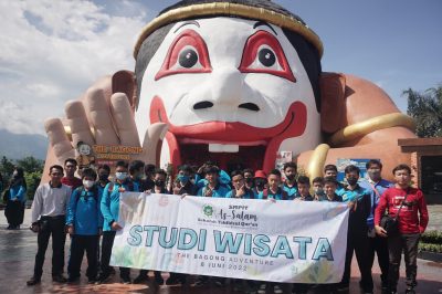 Studi Wisata